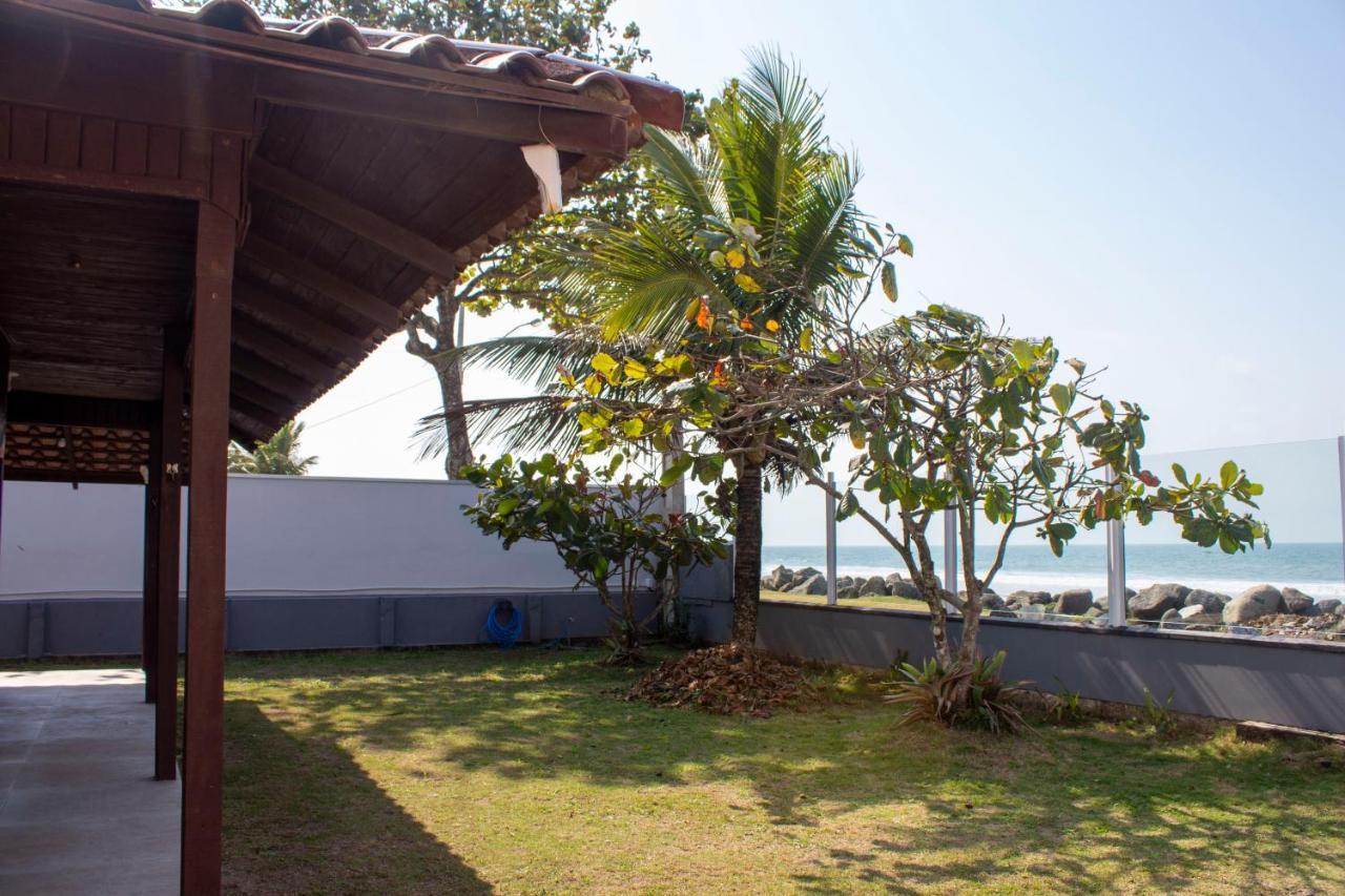 Casa Ondas Holiday home Itapoa (Santa Catarina)
